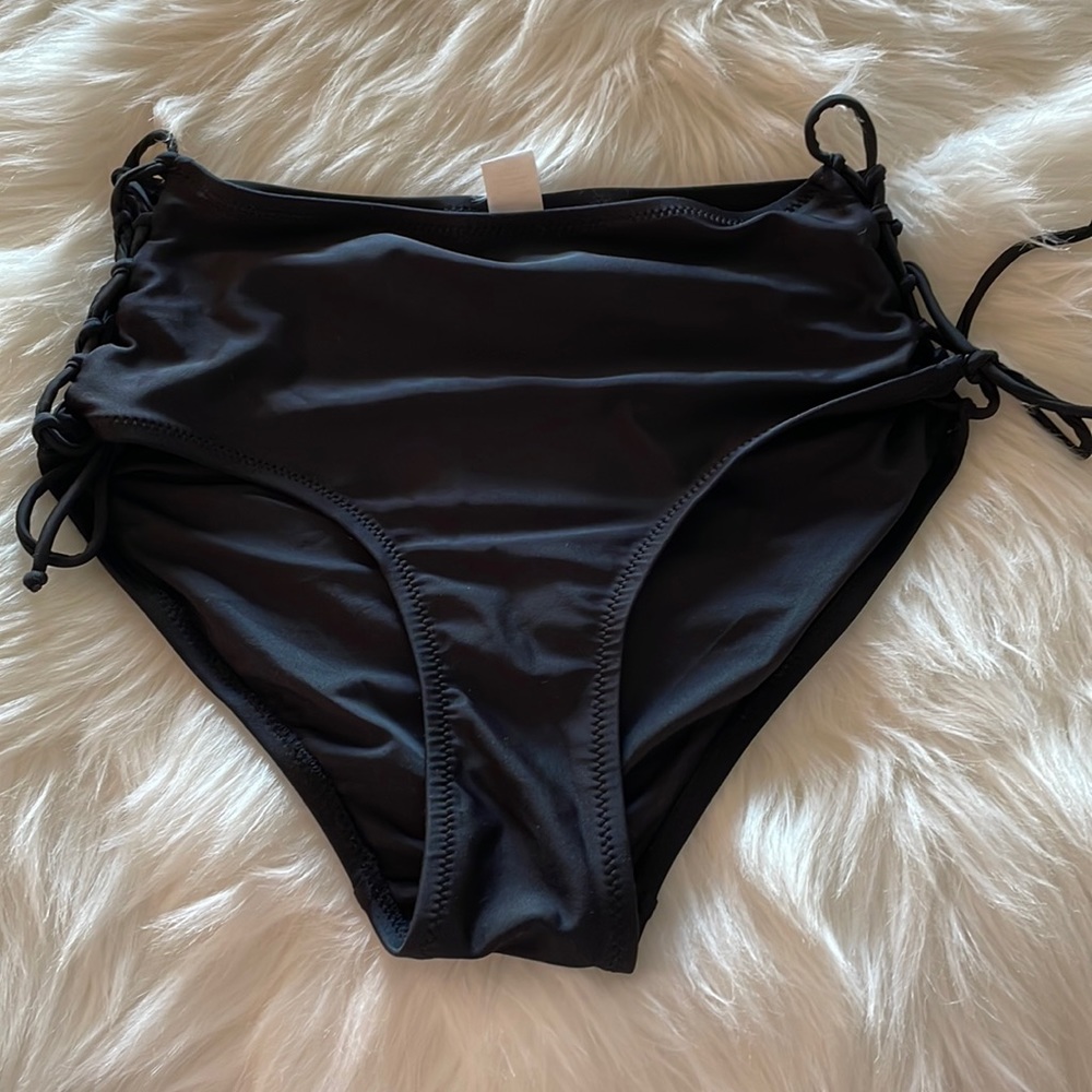 NWOT High rise bikini bottom